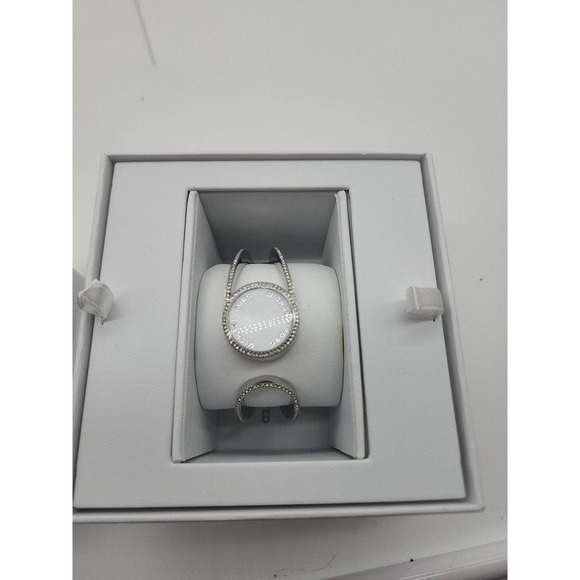 Michael Kors Access Braclet - Picture 5 of 7